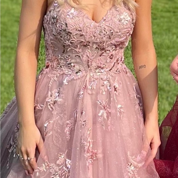 Prom dress size 4 - Picture 2 of 3